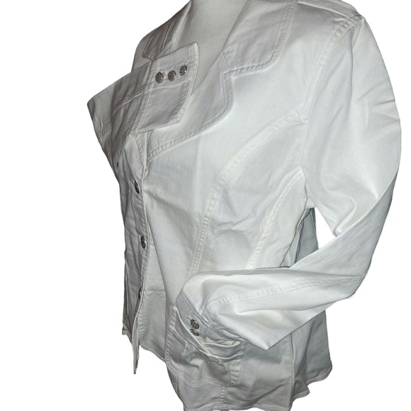 NWT-Denim & Co Large White Three Button Stretch Denim Blazer with Silver Buttons - Picture 9 of 11